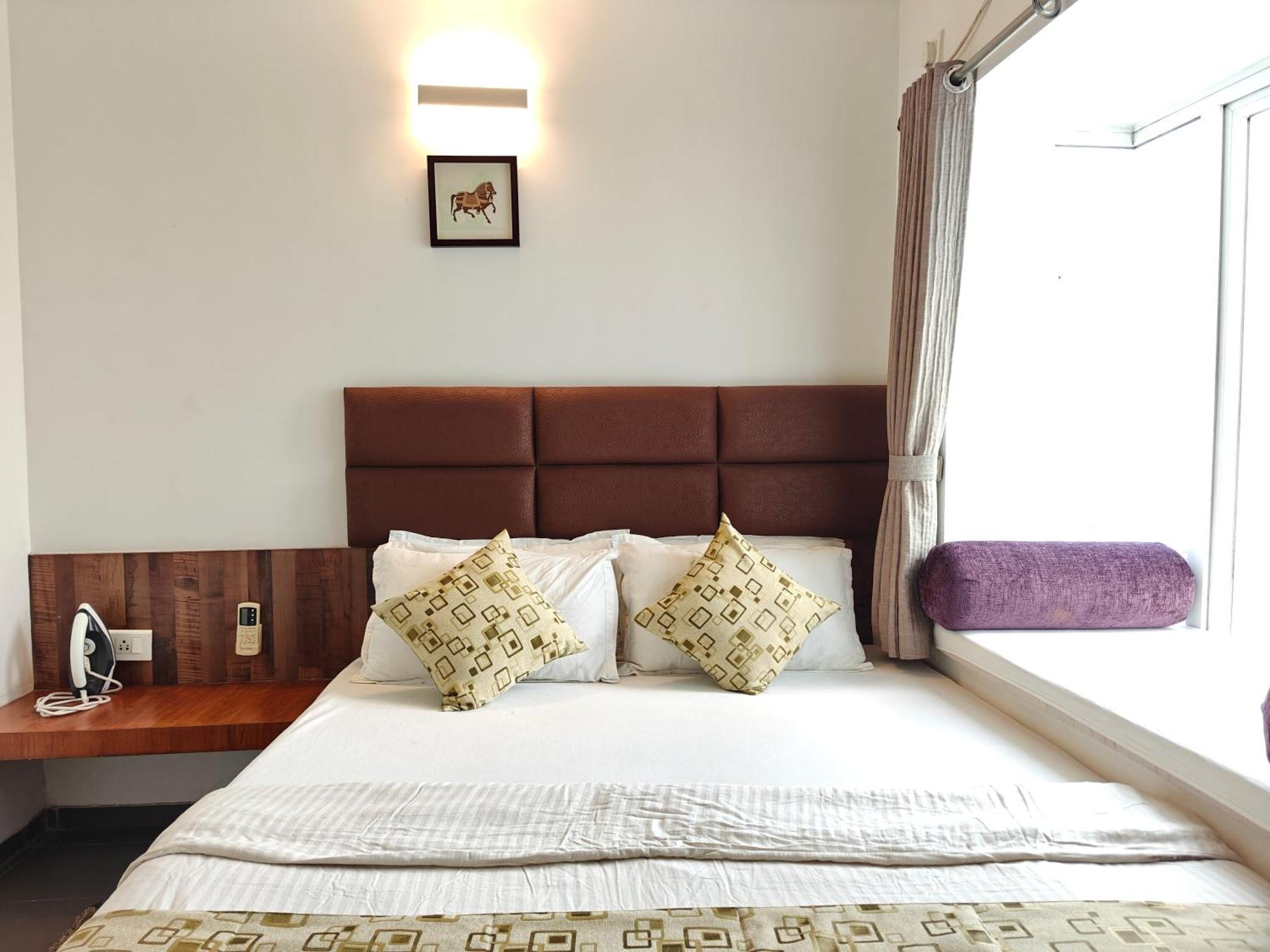 Chandralok Service Apartments Kolhápur Kültér fotó