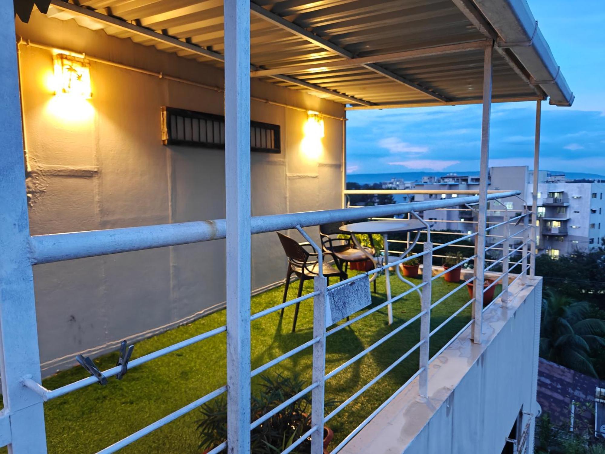 Chandralok Service Apartments Kolhápur Kültér fotó