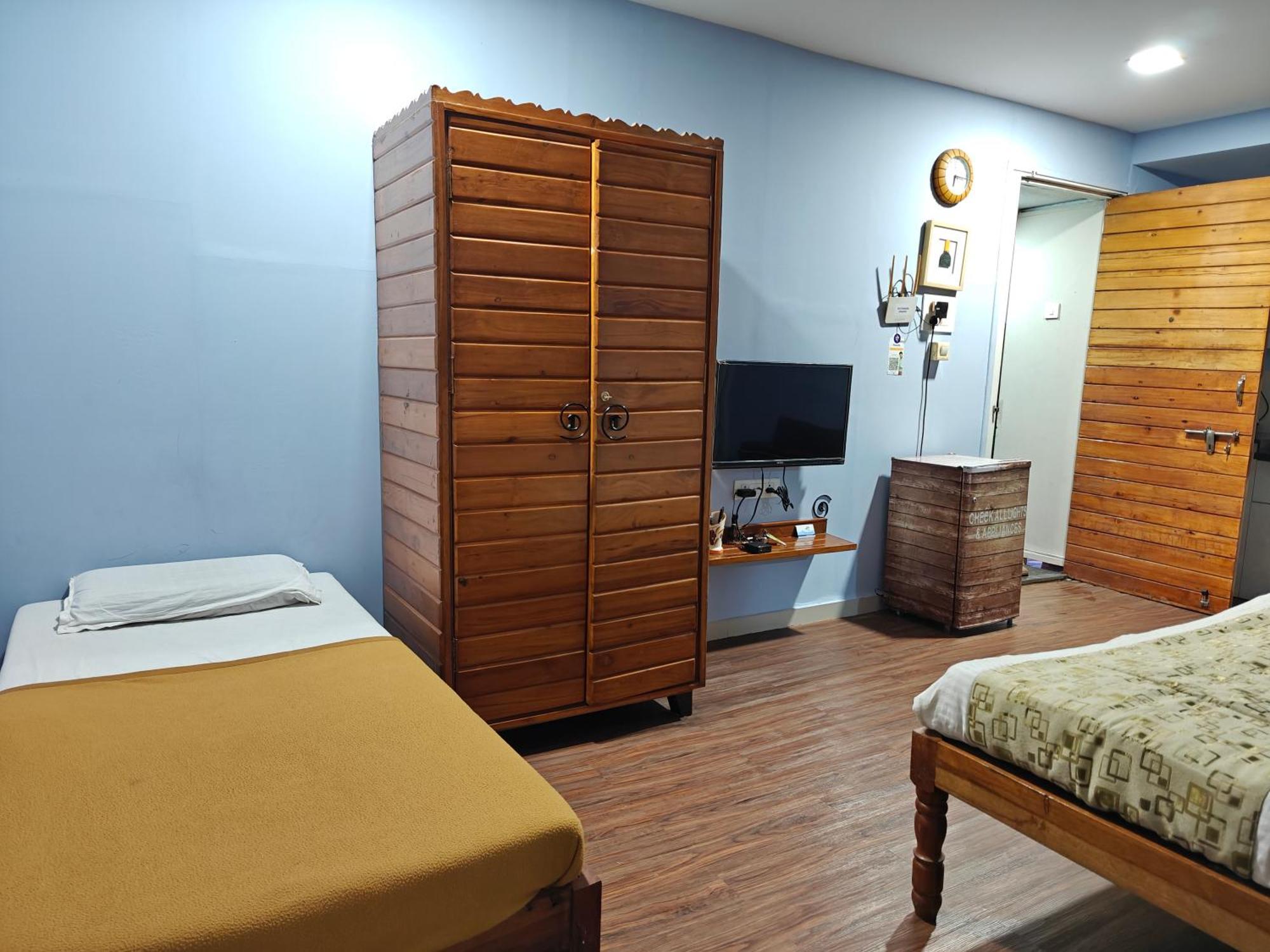 Chandralok Service Apartments Kolhápur Kültér fotó