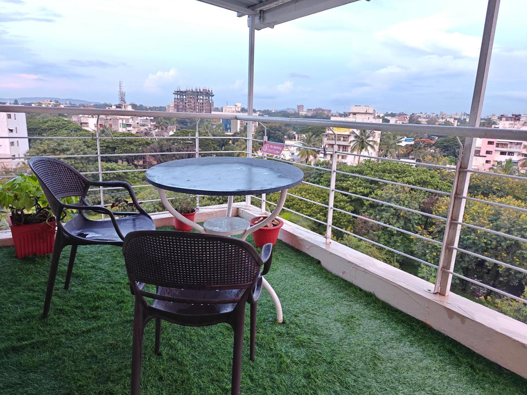 Chandralok Service Apartments Kolhápur Kültér fotó