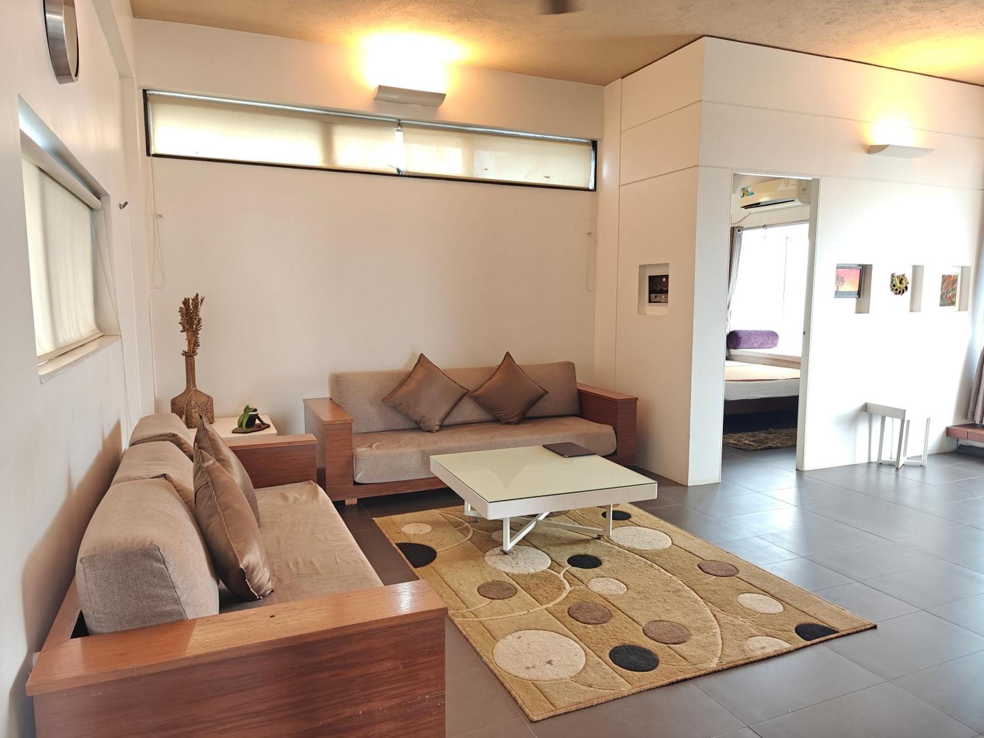 Chandralok Service Apartments Kolhápur Kültér fotó