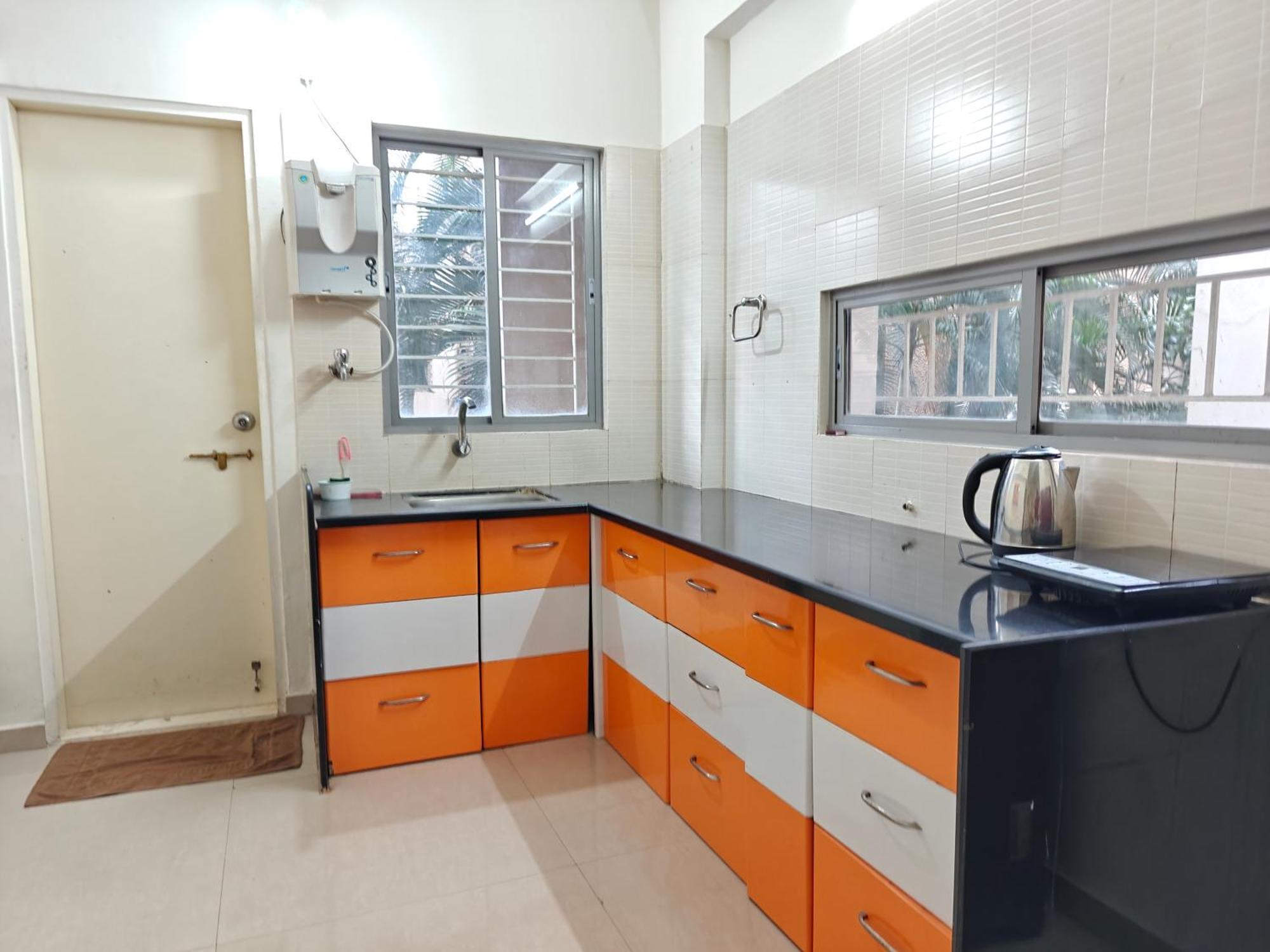 Chandralok Service Apartments Kolhápur Szoba fotó