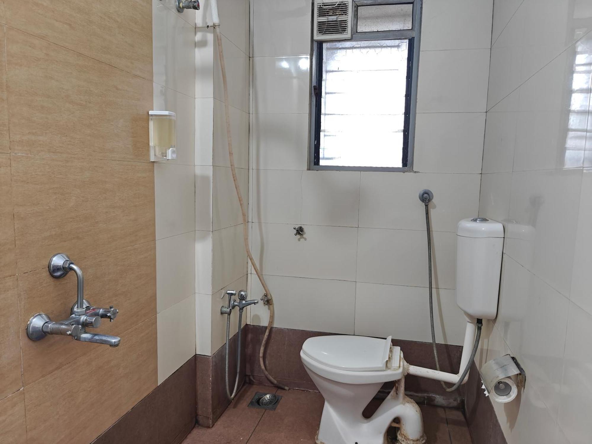 Chandralok Service Apartments Kolhápur Kültér fotó