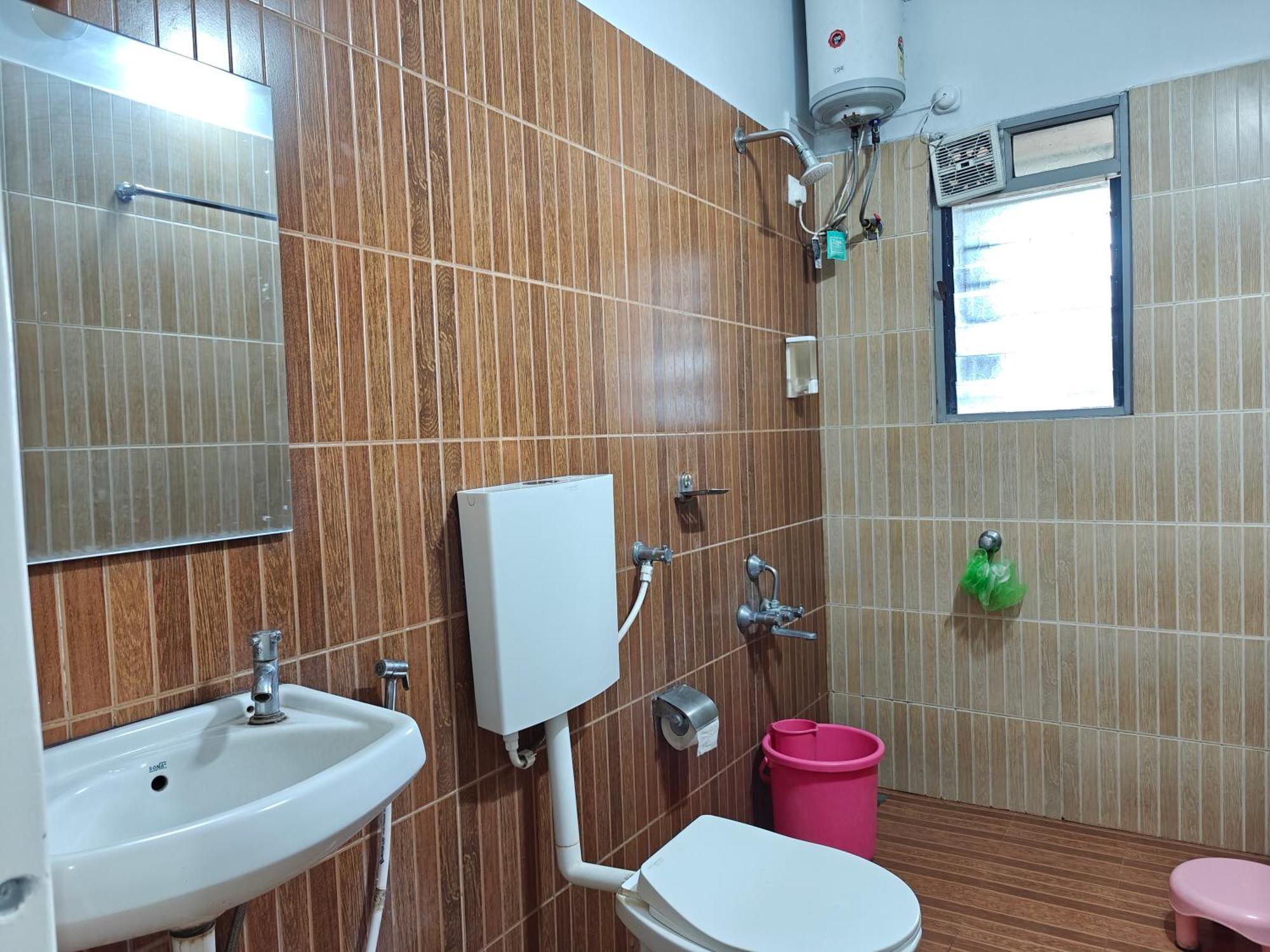 Chandralok Service Apartments Kolhápur Kültér fotó